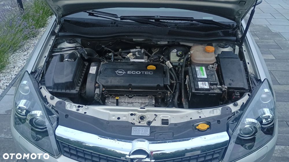 Opel Astra 1.8 Cosmo - 37