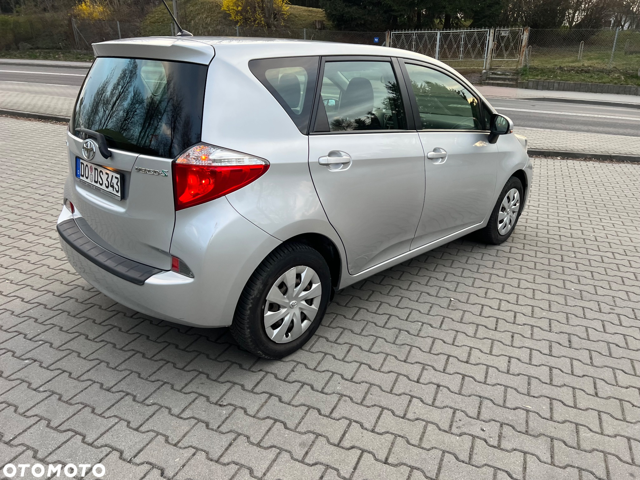 Toyota Verso S 1.33 Premium - 2