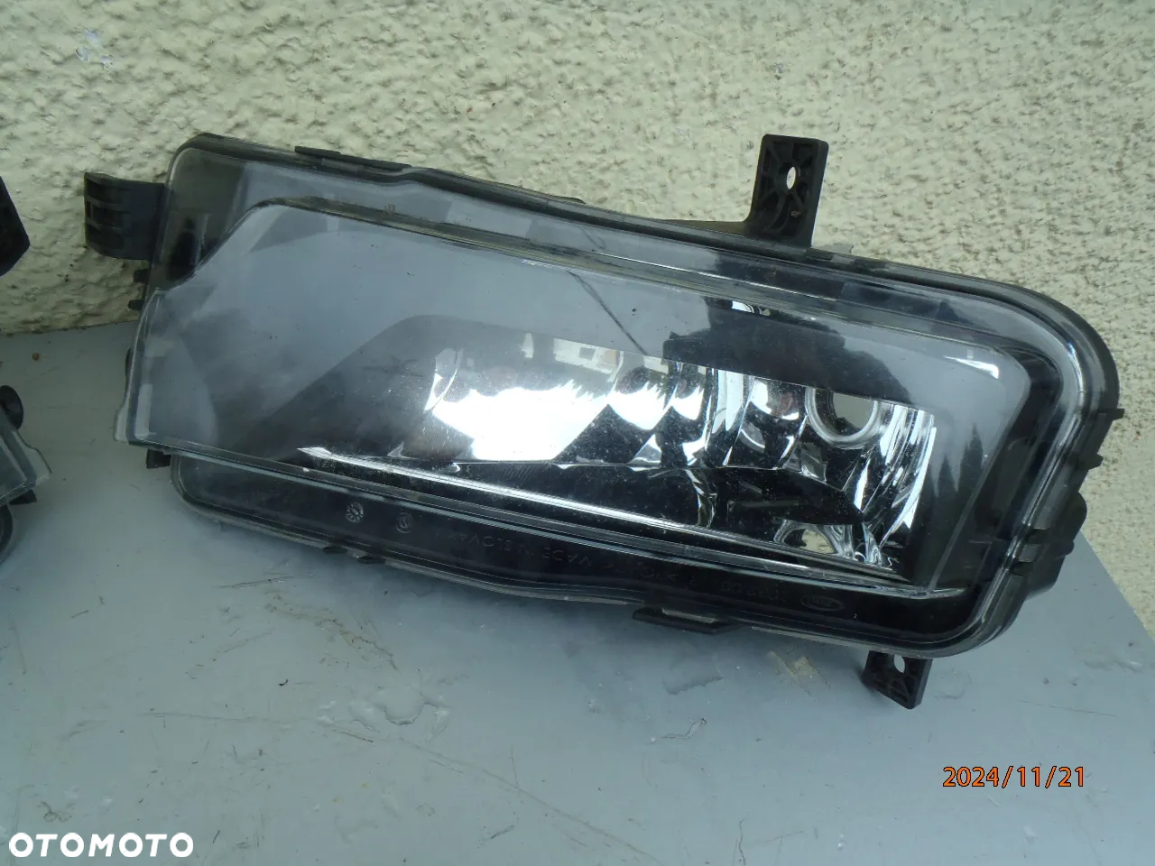 halogen prawy lampa przeciwmgielna  halogen VW CRAFTER II, MAN TGE 7C1 1032.206.0000 7c0.941.662a 7c0.941.661a - 3
