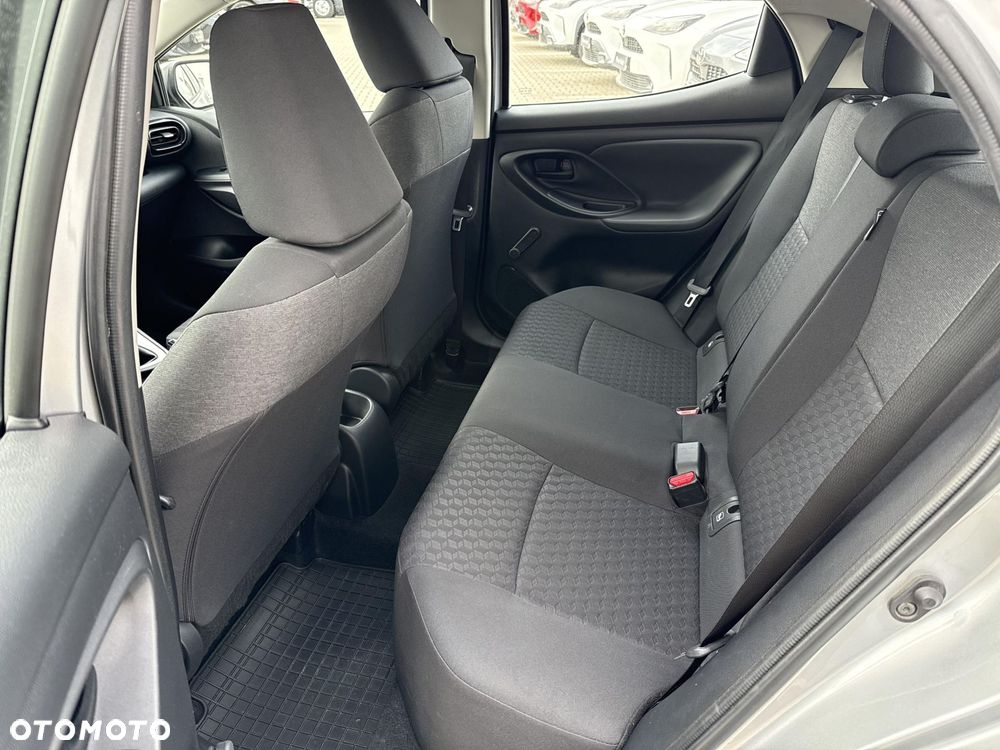 Toyota Yaris - 13