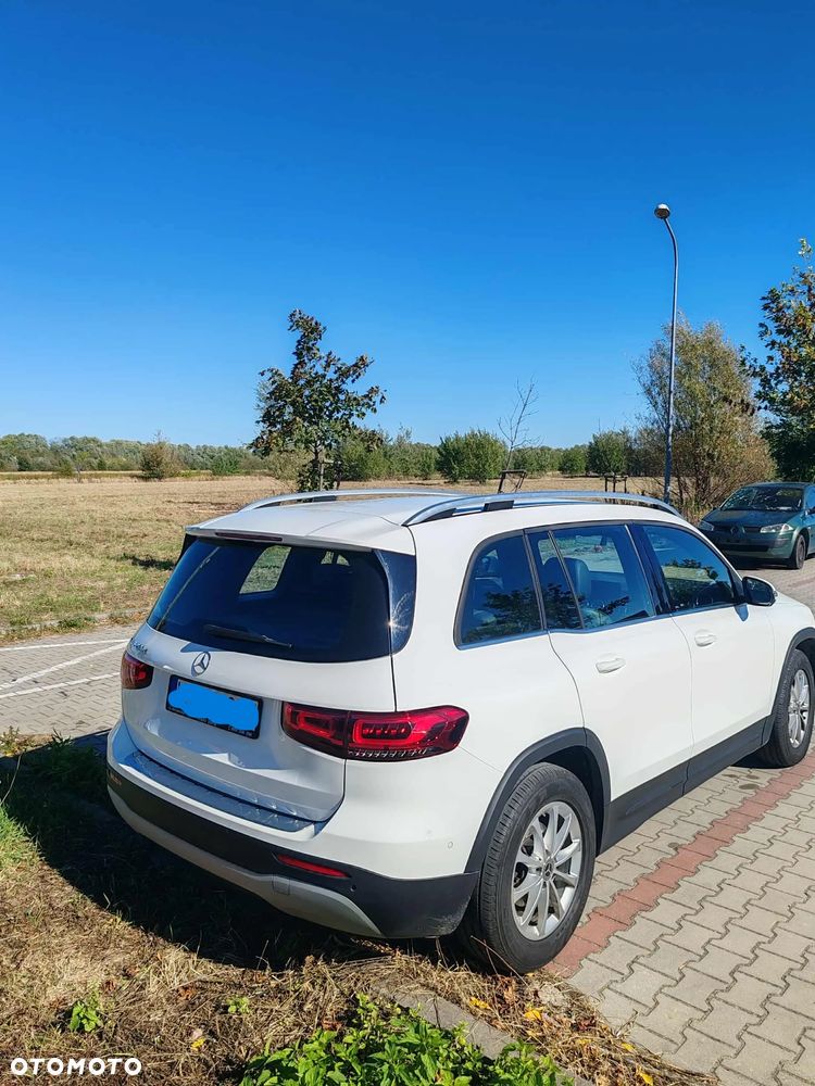 Mercedes-Benz GLB 200 d 8G-DCT - 11