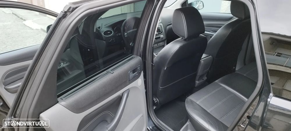 Ford Focus SW 1.6 TDCi DPF Titanium - 6