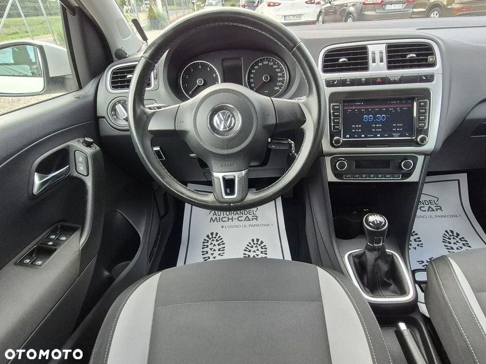 Volkswagen Polo - 29