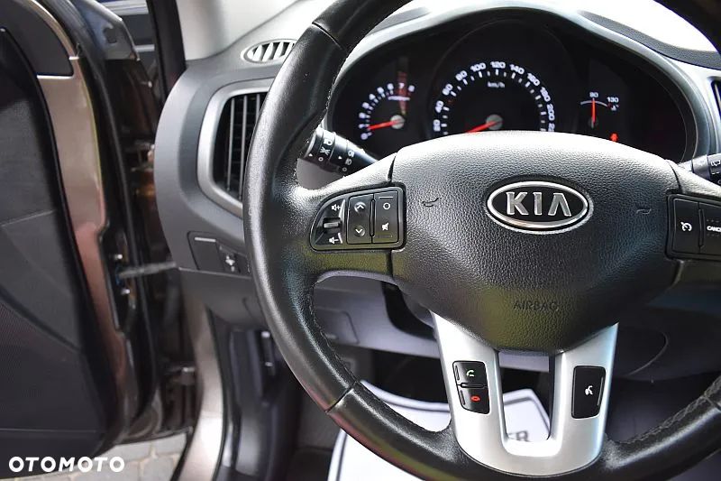 Kia Sportage 2.0 CVVT 4WD Automatik Vision - 17