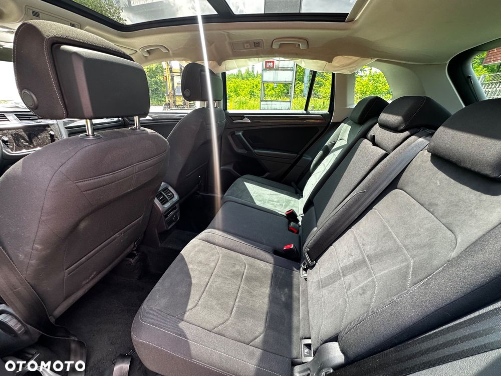 Volkswagen Tiguan - 12