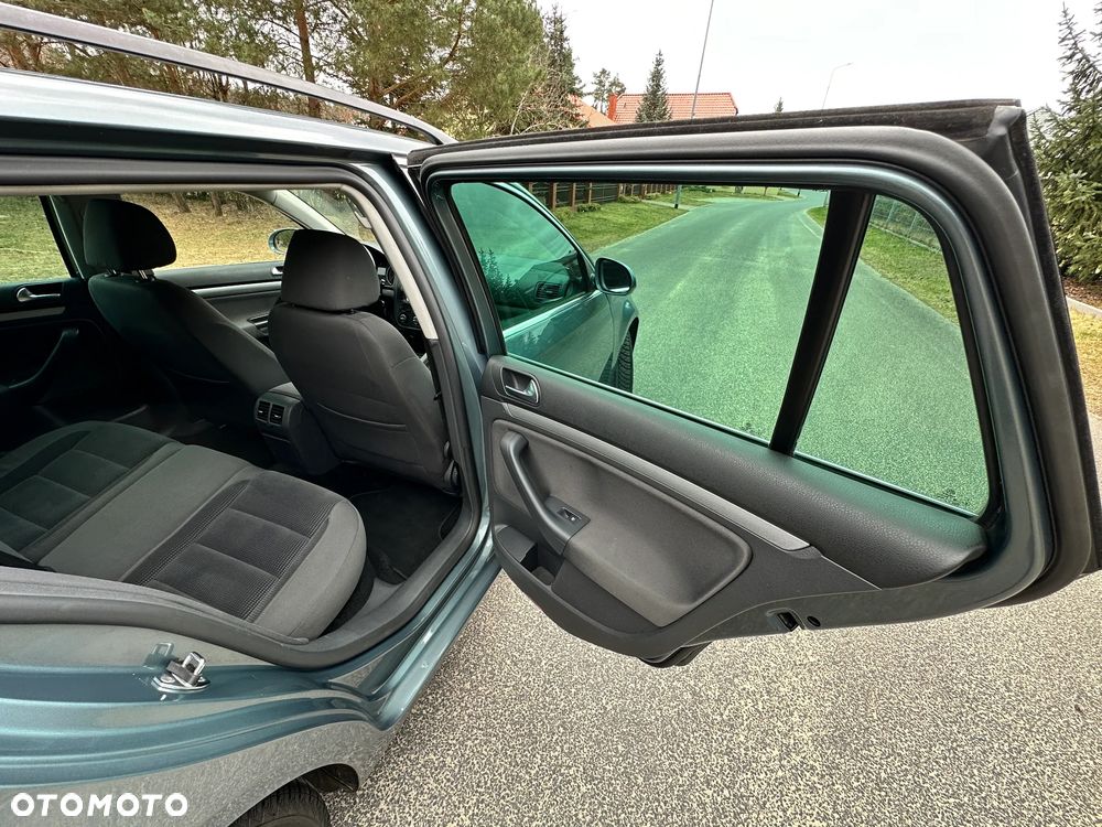 Volkswagen Golf 1.6 Comfortline - 22