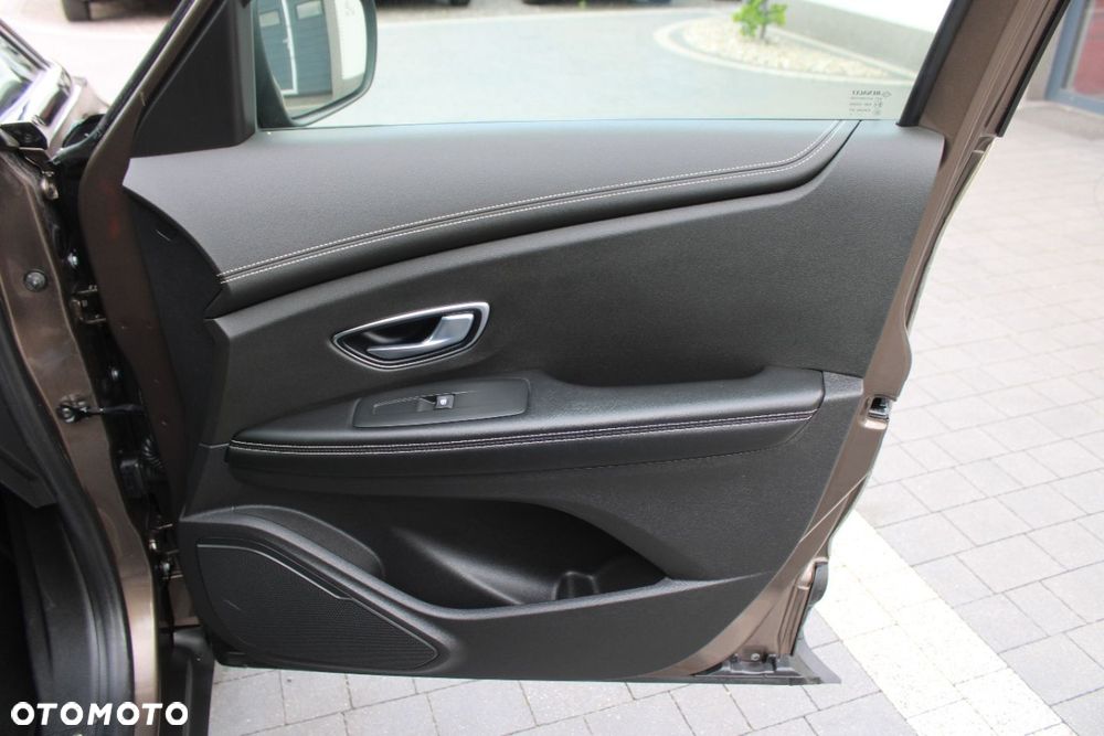Renault Scenic - 29