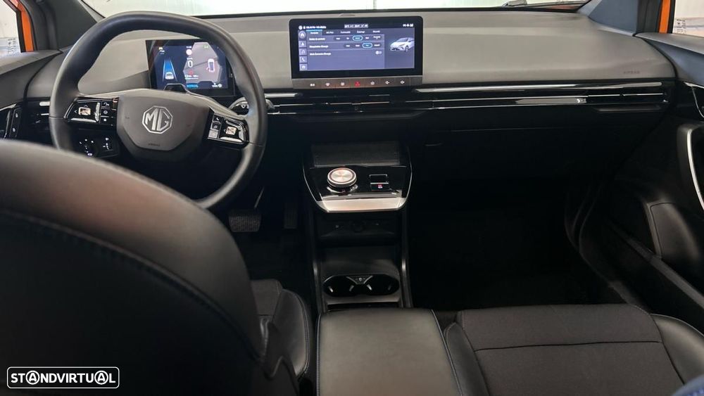 MG MG4 64 kWh Luxury - 3