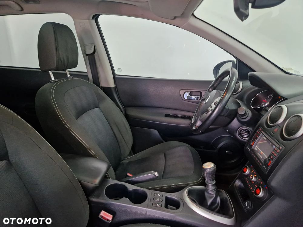 Nissan Qashqai+2 - 16