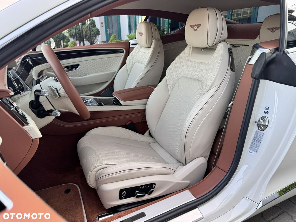 Bentley Continental GT - 15