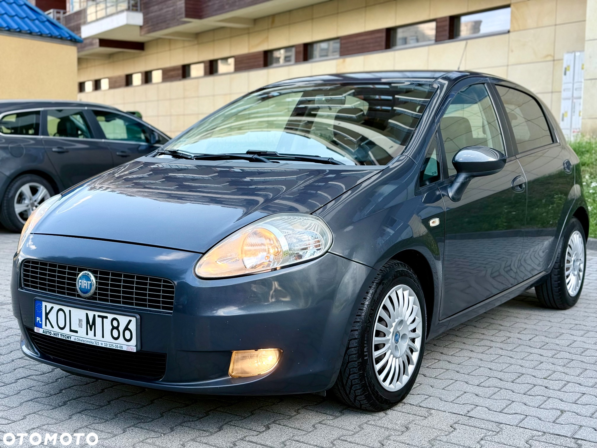 Fiat Grande Punto Actual 1.4 8V Estiva Blue&Me Euro5 - 18