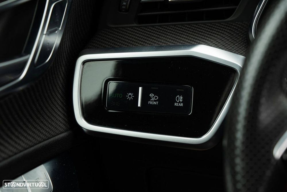 Audi RS6 Avant 4.0 TFSi Plus quattro Tiptronic - 32