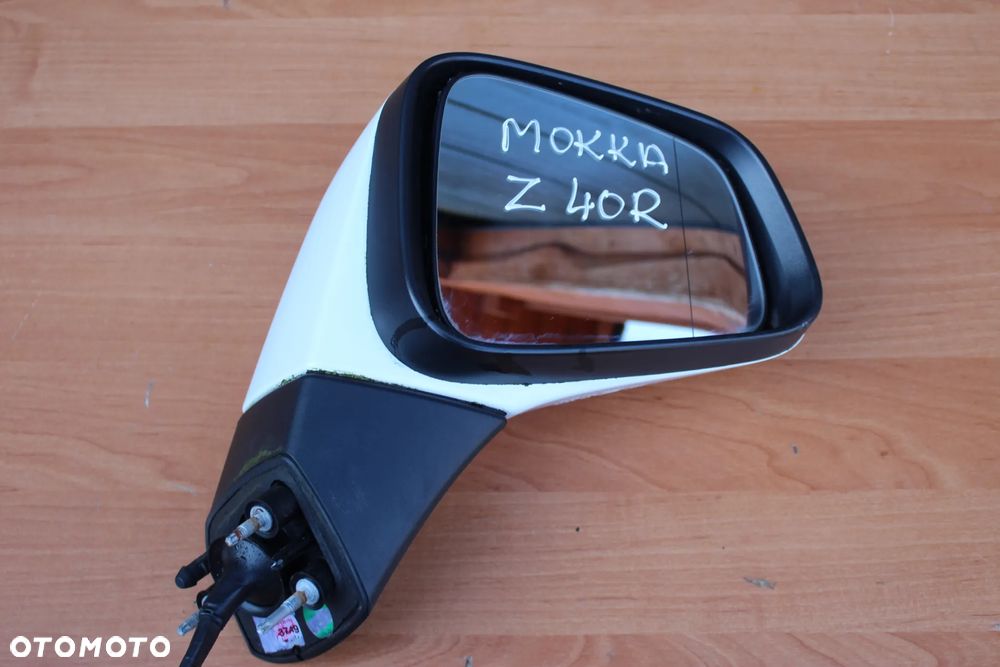 LUSTERKO ZEWNĘTRZNE PRAWE OPEL MOKKA 7 PINÓW Z40R GAZ