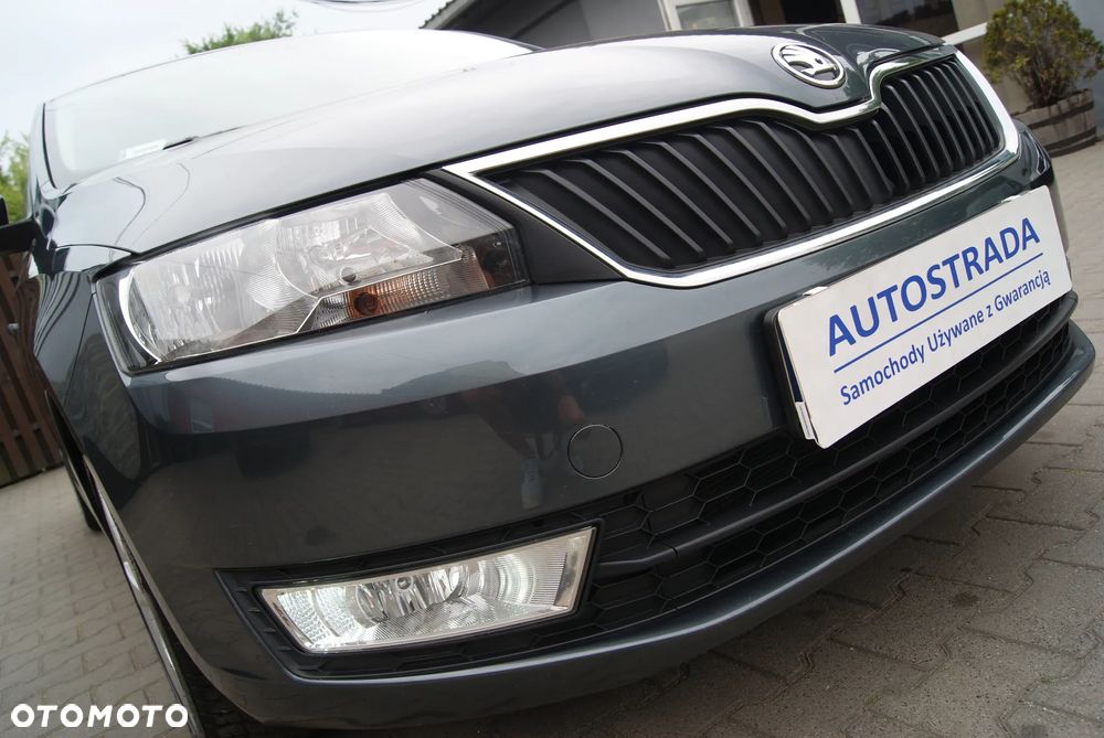 Skoda RAPID 1.2 TSI Style - 8