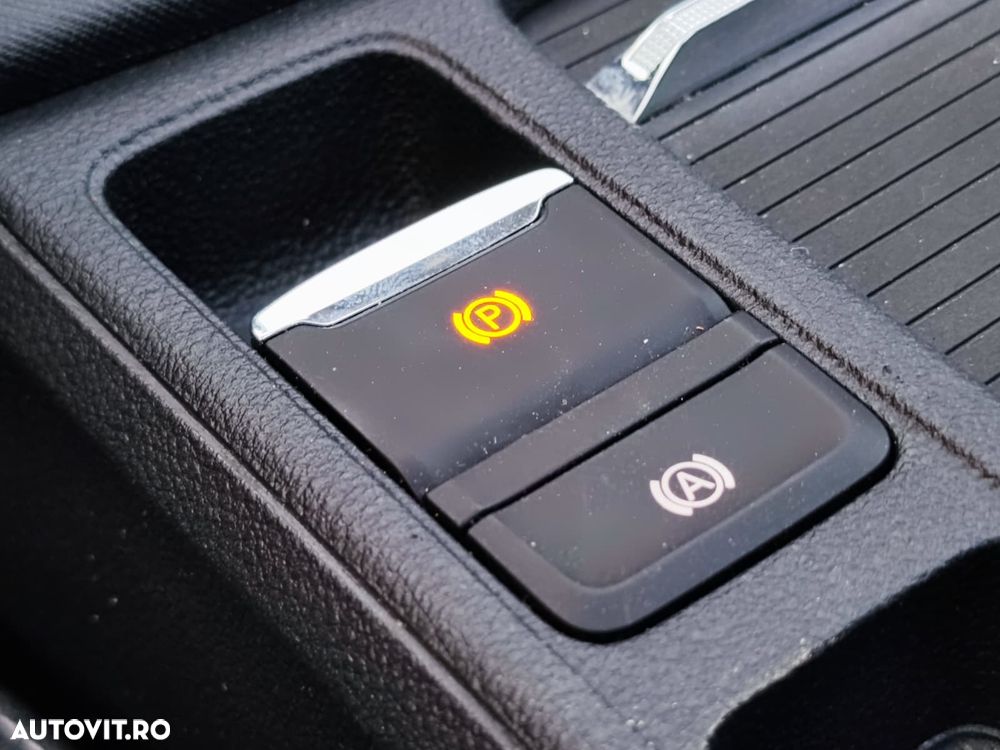 Skoda Octavia 2.0 TDI DSG 4X4 Style - 27