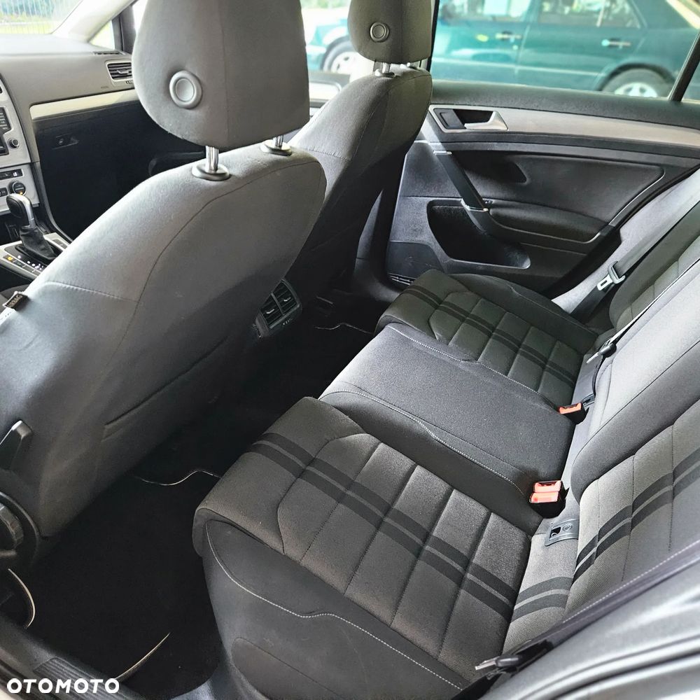 Volkswagen Golf 2.0 TDI (BlueMotion Technology) DSG Highline - 32
