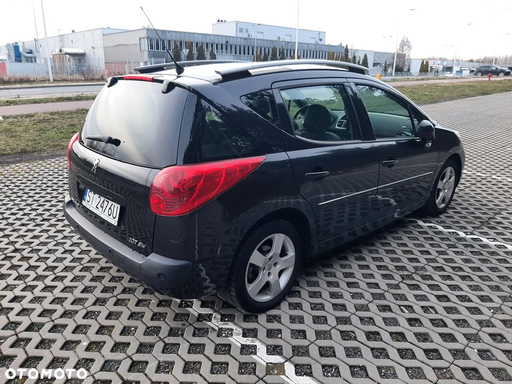 Peugeot 207 ver-110-hdi-fap-blue-lion-platinum - 4