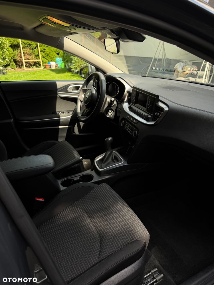Kia Ceed 1.0 T-GDI M - 11
