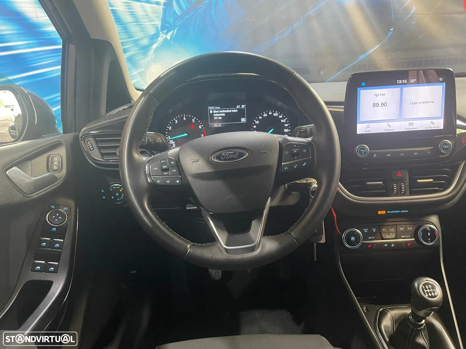 Ford Fiesta 1.0 EcoBoost S&S TITANIUM - 28