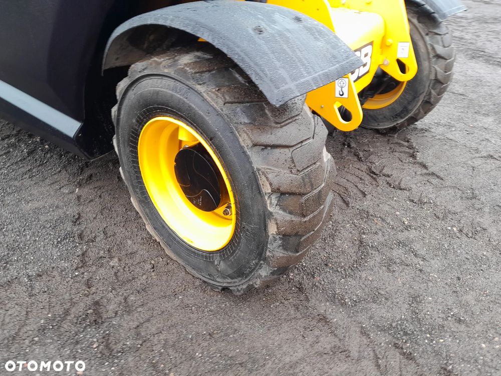 JCB 525-60 - 15