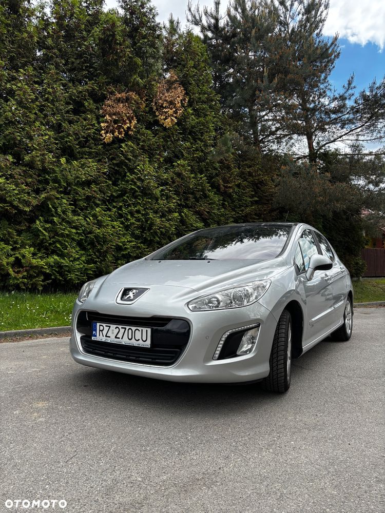Peugeot 308 - 1