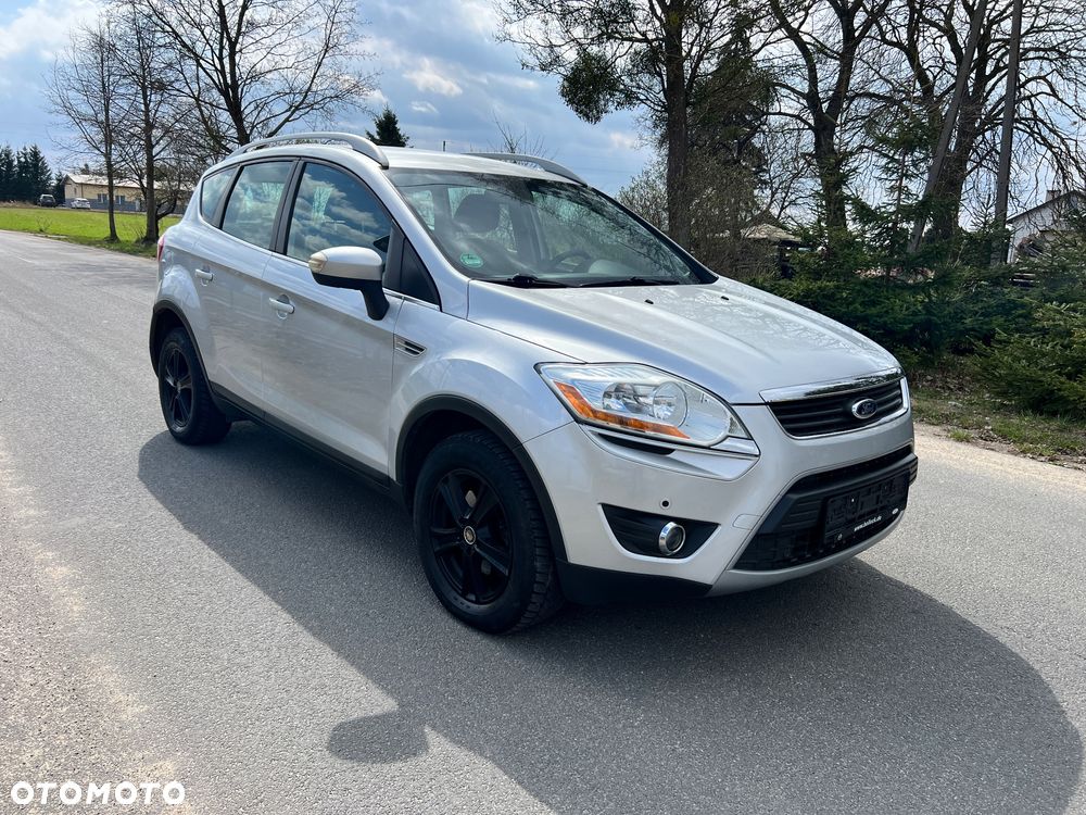 Ford Kuga 2.0 TDCi 2x4 Titanium - 3