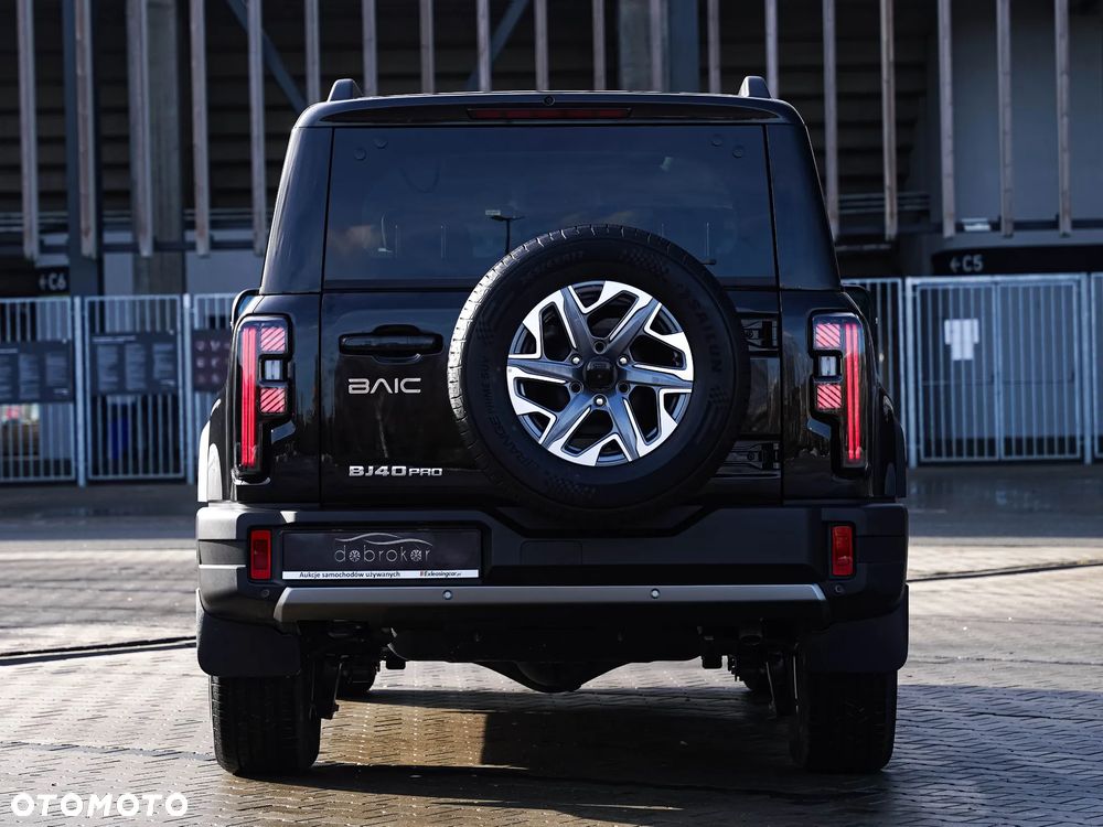 BAIC BJ40 - 13