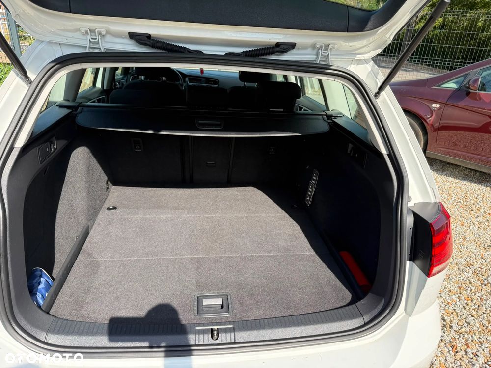 Volkswagen Golf - 9