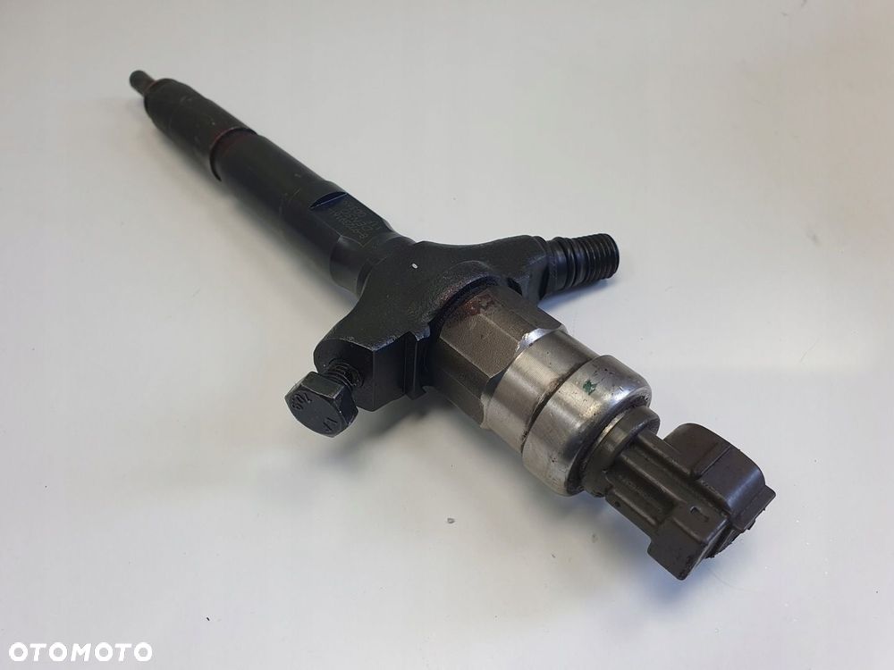 Saab 9-5 3.0 TID WTRYSKIWACZ wtrysk 8-97239161-7 - 4
