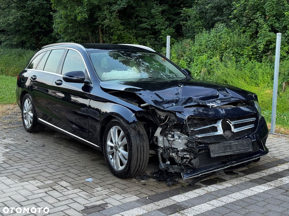 Mercedes-Benz Klasa C 220 d 9G-TRONIC Exclusive - 3