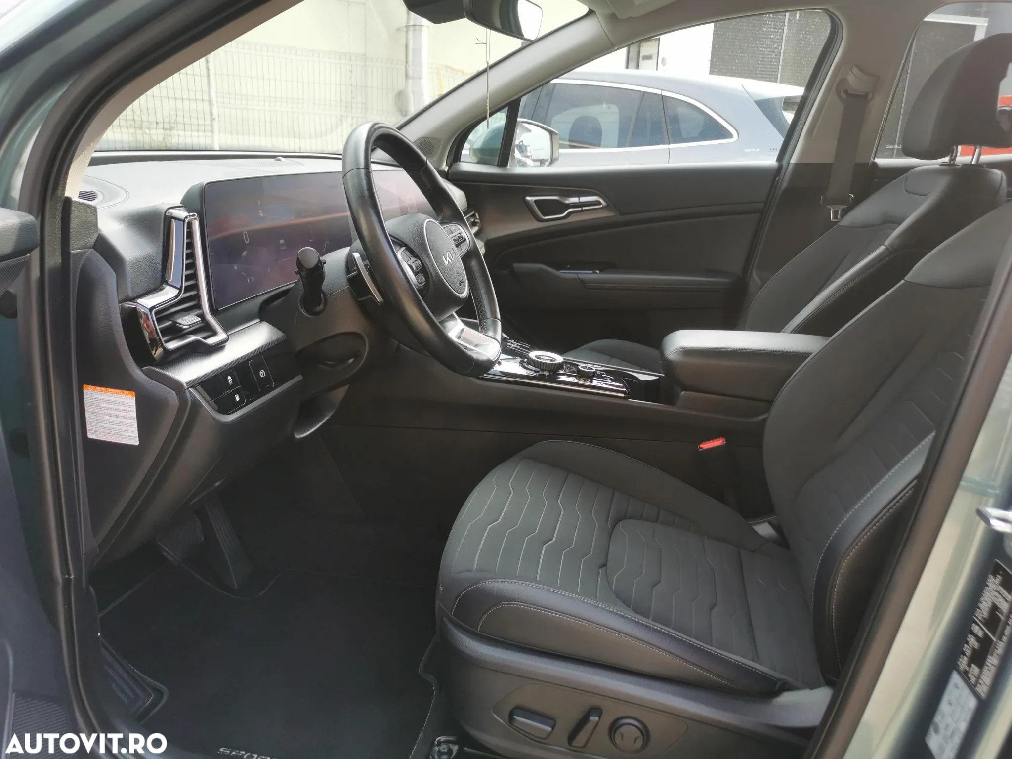 Kia Sportage 1.6T-GDI Hybrid AWD Aut. Spirit - 12