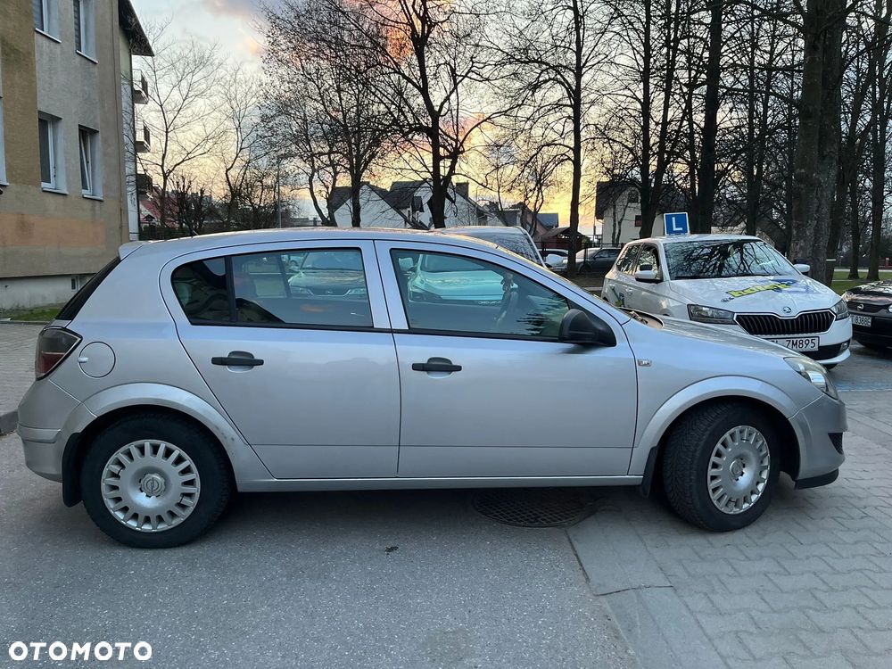 Opel Astra 1.4 - 10