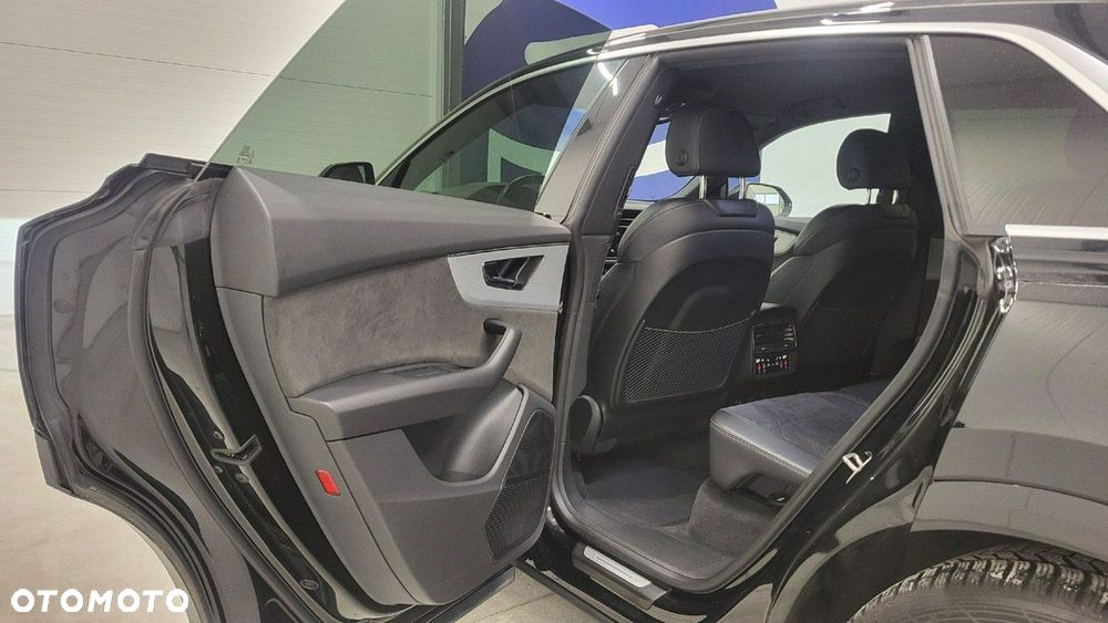 Audi Q8 - 20