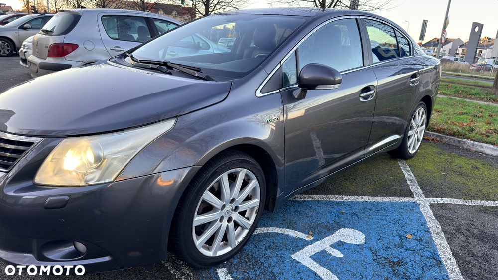 Toyota Avensis 2.2 D-CAT Prestige NAVI - 2