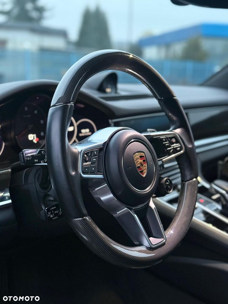 Porsche Panamera - 11