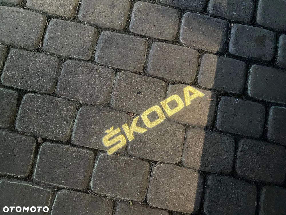 Skoda Octavia 2.0 TDI DSG Sport Edition - 23