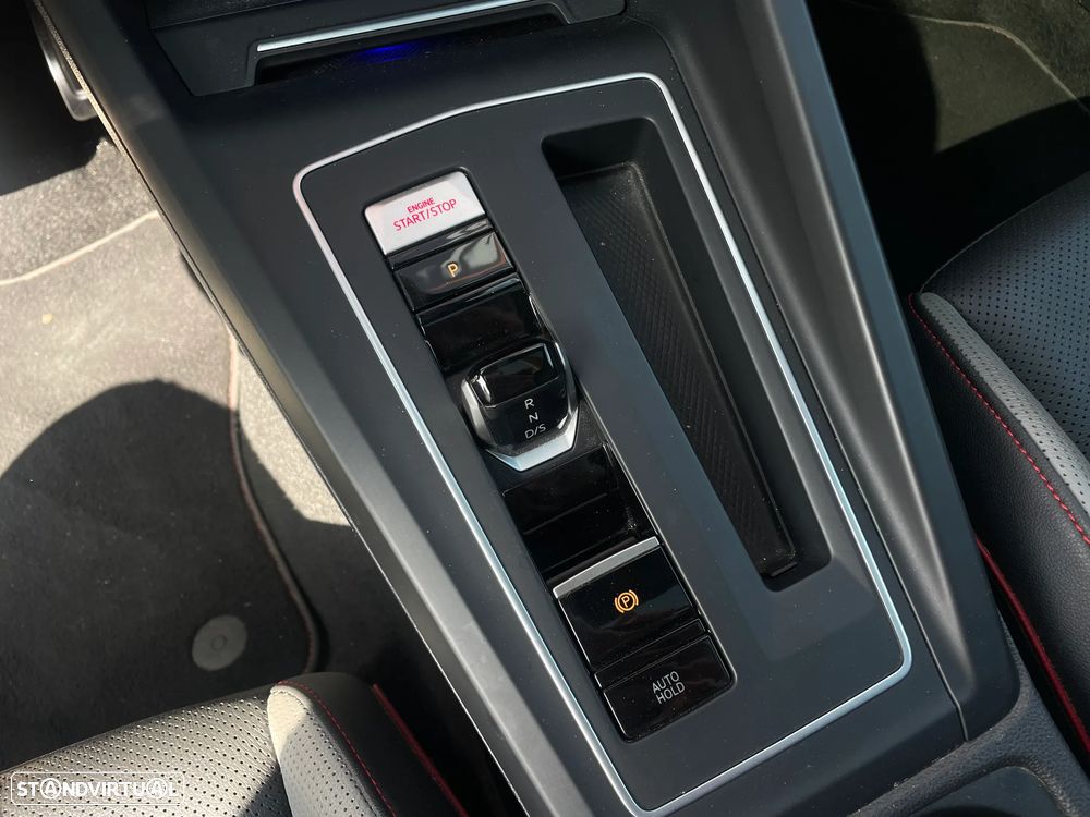 VW Golf Variant R 2.0 TSI OPF 4Motion DSG - 22