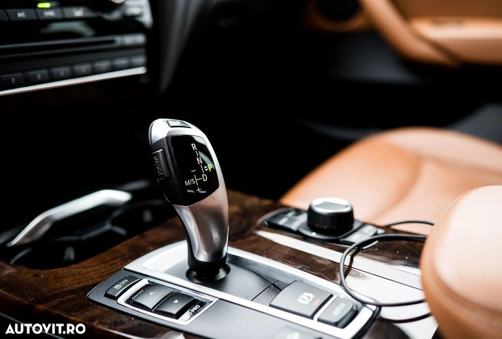 BMW X3 xDrive28i Aut. Advantage - 7