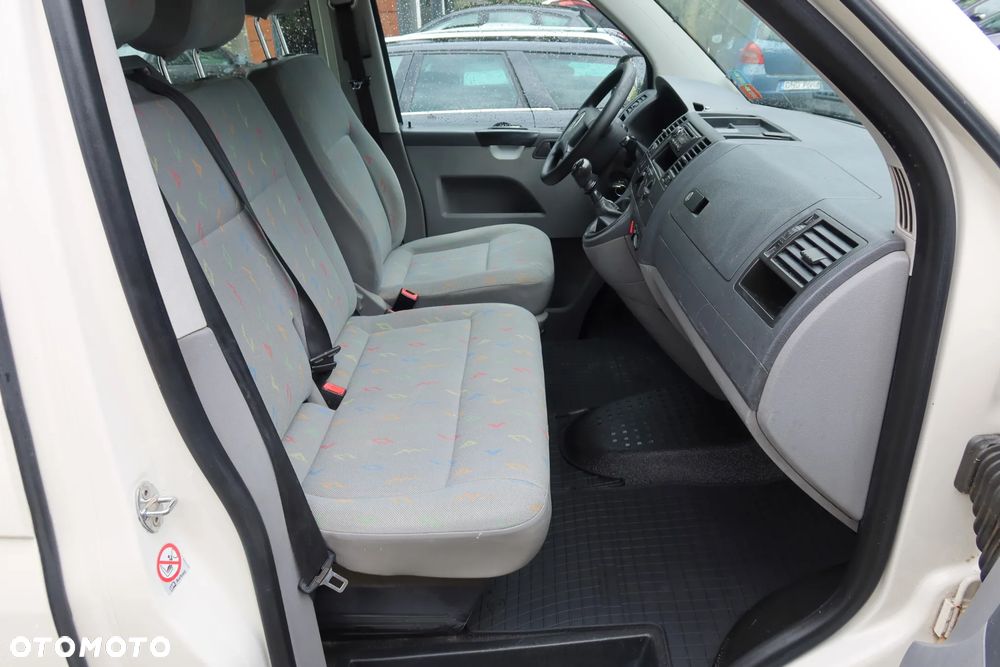 Volkswagen Transporter - 12