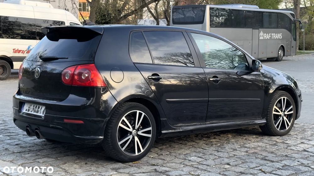 Volkswagen Golf - 2