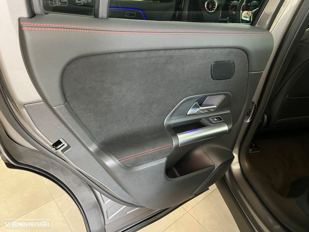 Mercedes-Benz EQA 300 4Matic AMG Line - 14