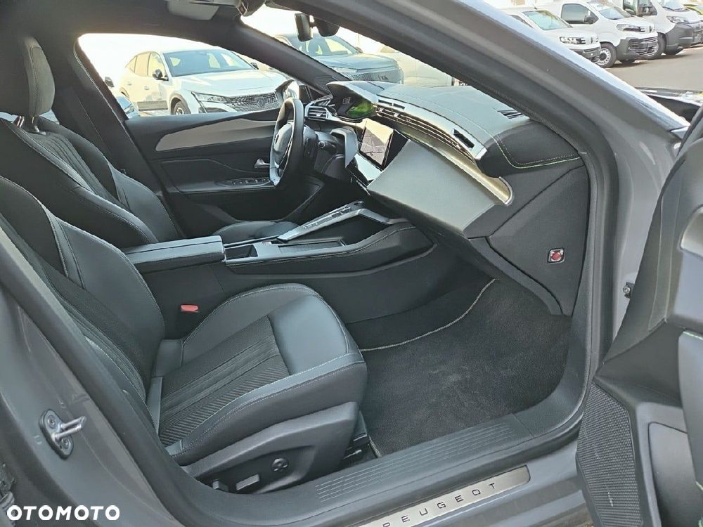 Peugeot 408 1.2 PureTech GT S&S EAT8 - 11