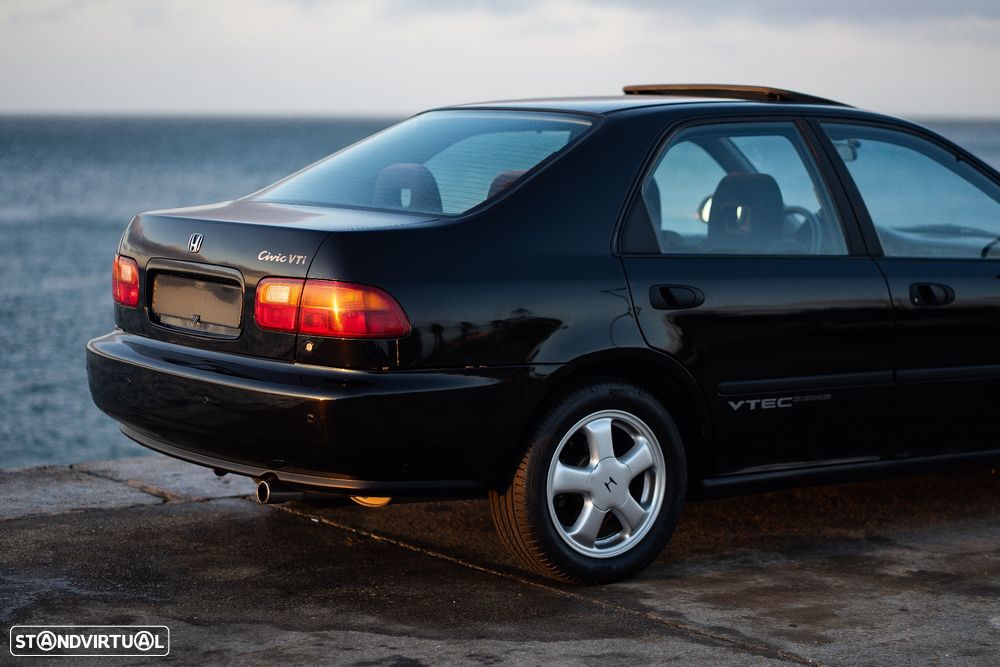 Honda Civic 1.6 VTi - 58