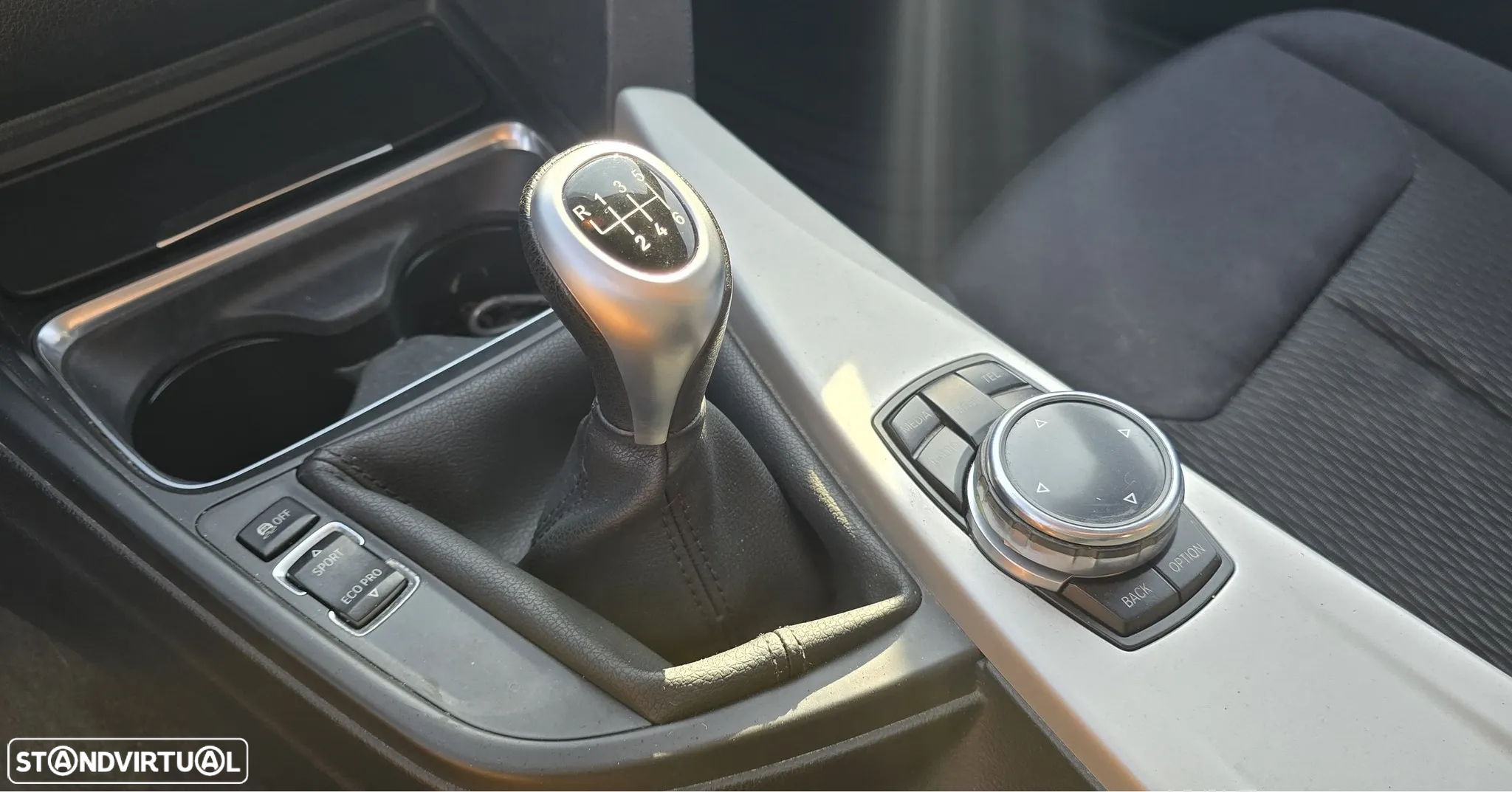 BMW 320 d DPF Touring Edition Exclusive - 10