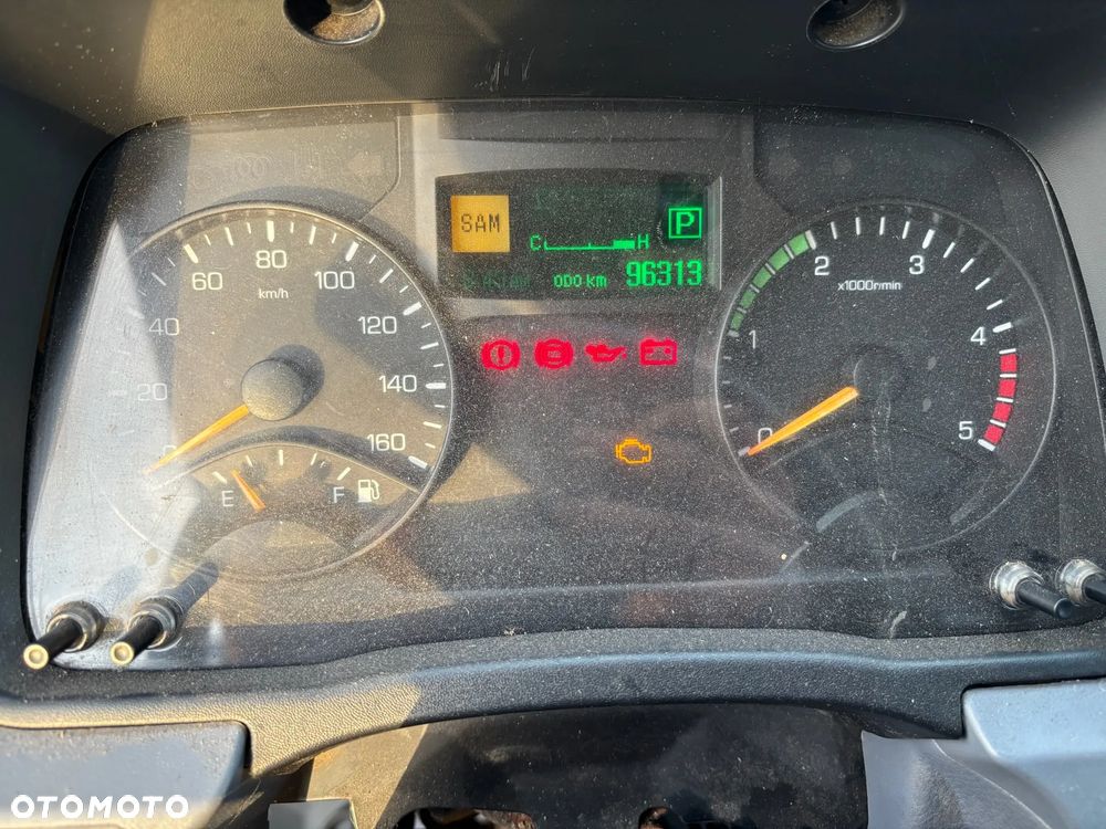 Mitsubishi FUSO Canter 7C15 - 26