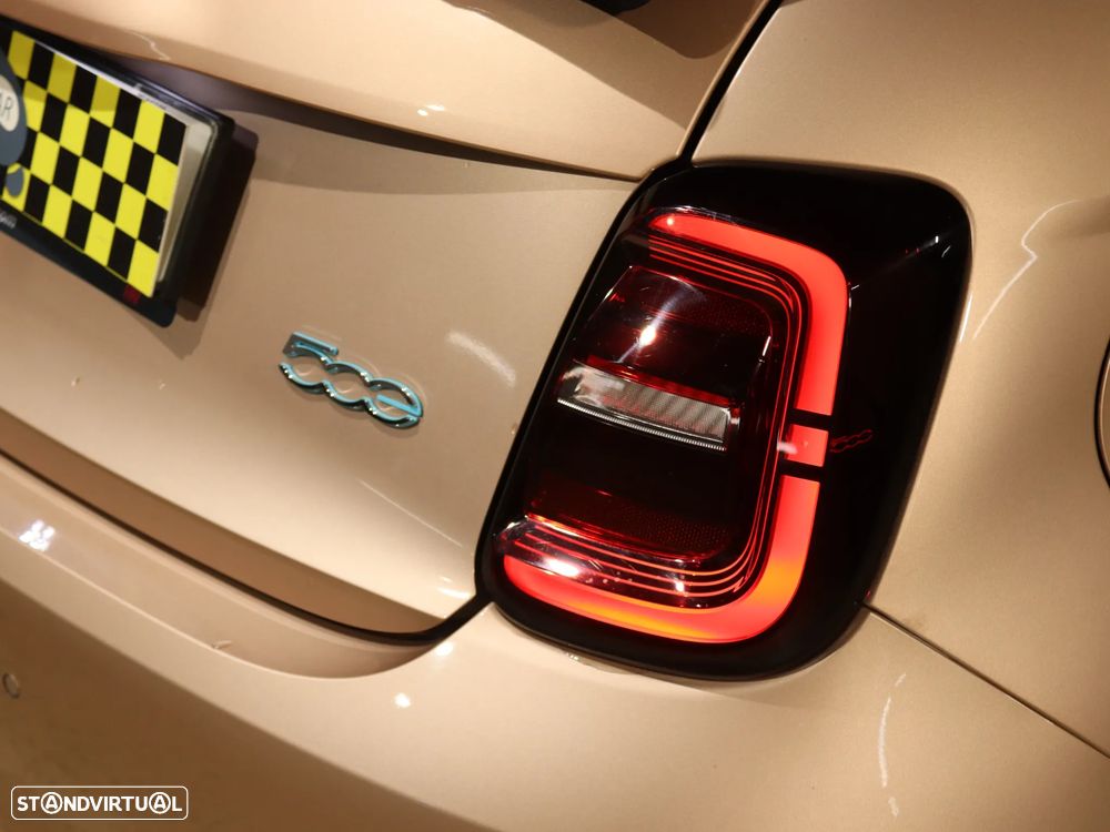 Fiat 500e C Icon - 34