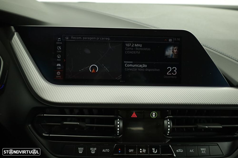 BMW 116 d Pack Desportivo M Auto - 10