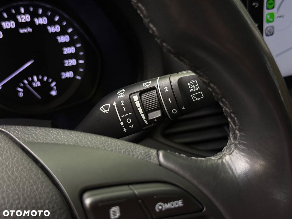 Hyundai i30 1.5 DPI Classic + - 13