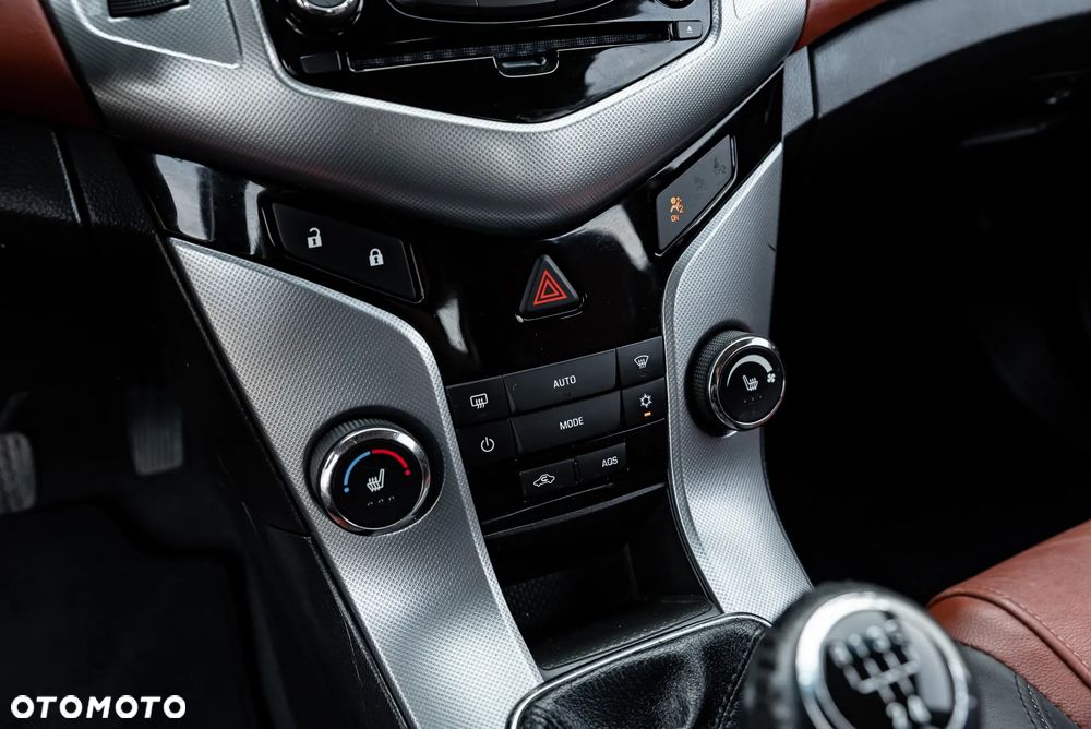 Chevrolet Cruze - 21