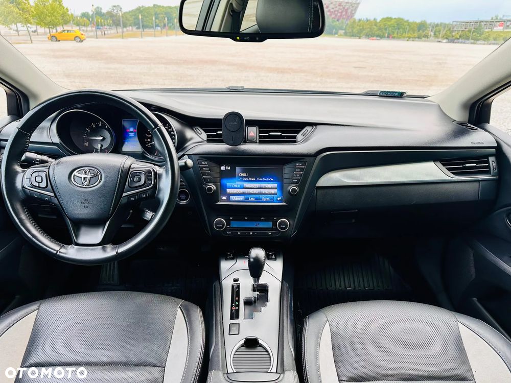 Toyota Avensis 2.0 Premium MS - 4